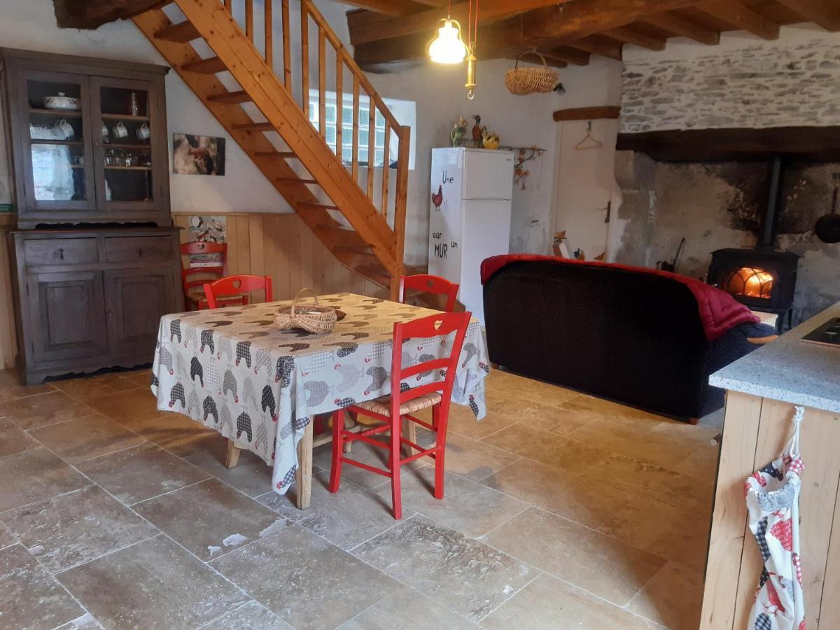 Les Ecuries De La Sabatarie Hotell Cambounes Exteriör bild
