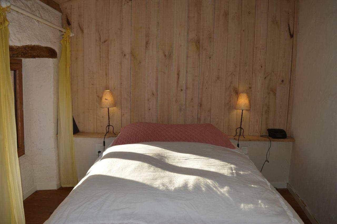 Les Ecuries De La Sabatarie Hotell Cambounes Exteriör bild