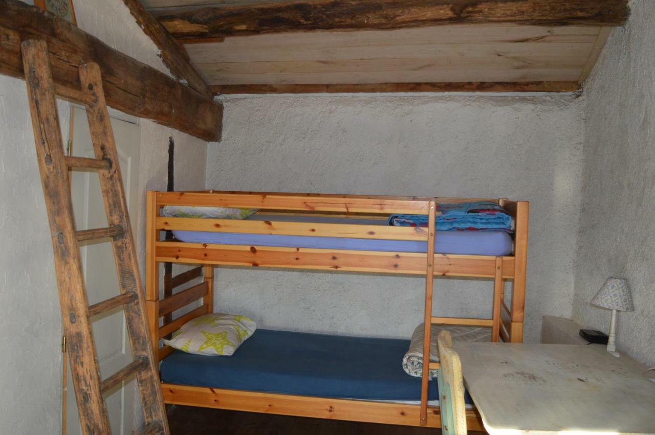 Les Ecuries De La Sabatarie Hotell Cambounes Exteriör bild